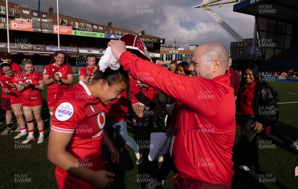 180426 - Wales v France, Guinness Women’s 6 Nations - Sean Lynn, Wales Women head coach presents Jenna De Vera of Wales with her first match cap