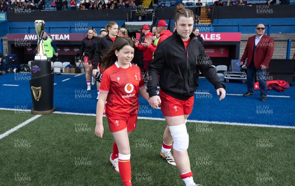 180426 - Wales v France, Guinness Women’s 6 Nations - Wales captain Kate Williams walks out and lines up for the anthem with the match mascot