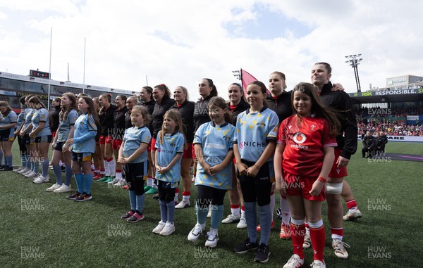 180426 - Wales v France, Guinness Women’s 6 Nations - Wales captain Kate Williams walks out and lines up for the anthem with the match mascot
