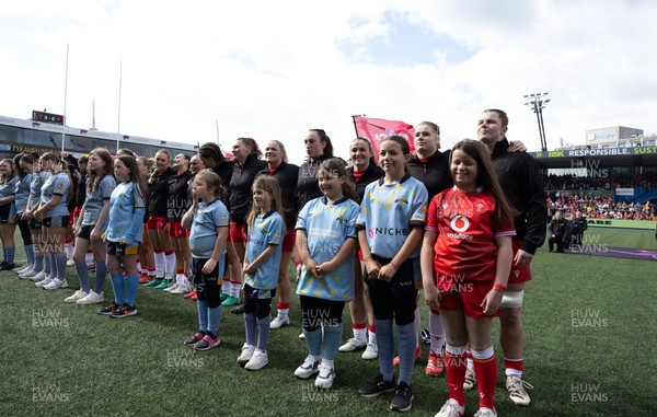 180426 - Wales v France, Guinness Women’s 6 Nations - Wales captain Kate Williams walks out and lines up for the anthem with the match mascot