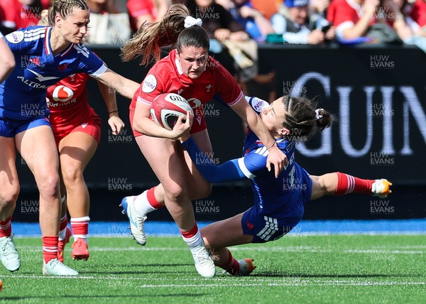 180426 - Wales v France, Guinness Women’s 6 Nations - Kayleigh Powell of Wales