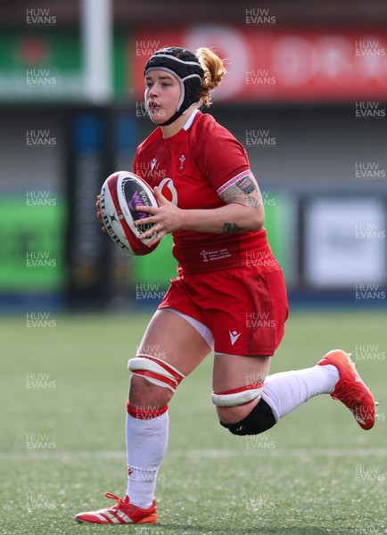 180426 - Wales v France, Guinness Women’s 6 Nations - Bethan Lewis of Wales 
