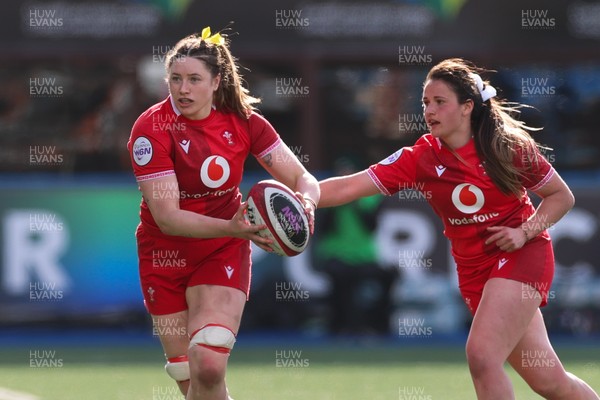 180426 - Wales v France, Guinness Women’s 6 Nations - Gwen Crabb of Wales and Kayleigh Powell of Wales