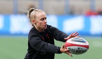 210424 - Wales v France, Guinness Women’s 6 Nations - Catherine Richards of Wales during warm up