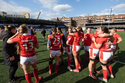 210424 - Wales v France, Guinness Women’s 6 Nations - The Wales team embrace each other at the end of the match