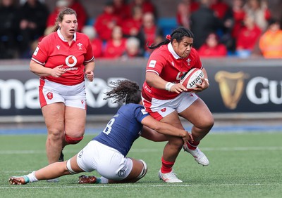 210424 - Wales v France, Guinness Women’s 6 Nations - Sisilia Tuipulotu of Wales charges forward