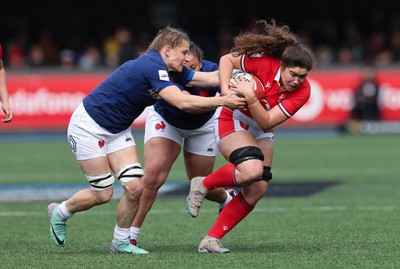 210424 - Wales v France, Guinness Women’s 6 Nations - Gwennan Hopkins of Wales charges forward