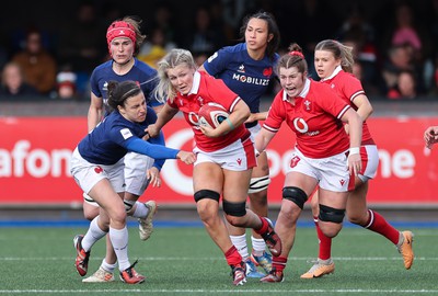 210424 - Wales v France, Guinness Women’s 6 Nations - Alex Callender of Wales charges forward