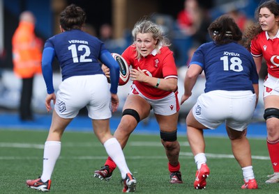 210424 - Wales v France, Guinness Women’s 6 Nations - Alex Callender of Wales