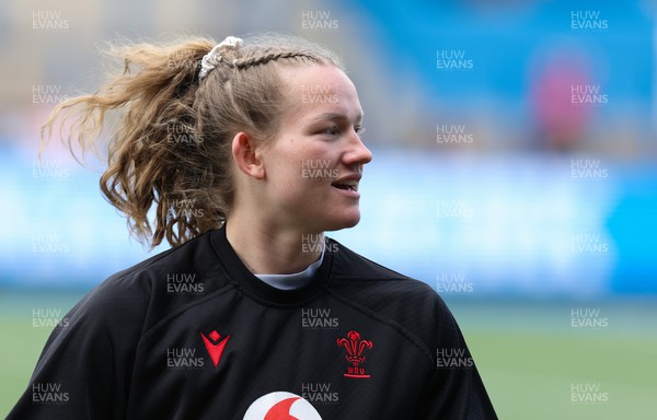 210424 - Wales v France, Guinness Women’s 6 Nations - Carys Cox of Wales during warm up