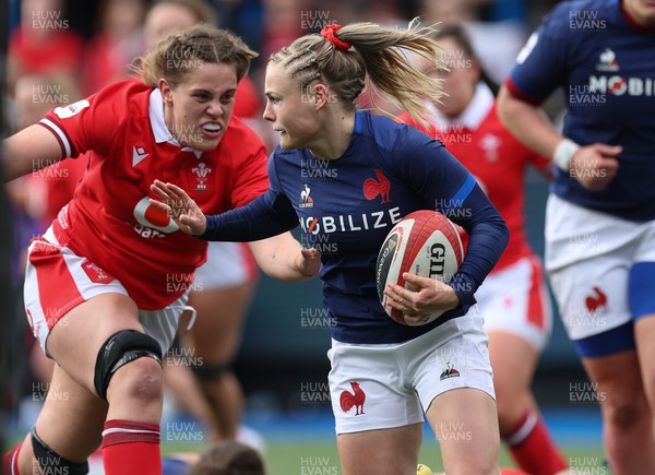 210424 - Wales v France, Guinness Women’s 6 Nations -Chloe Jacquet of France looks to break