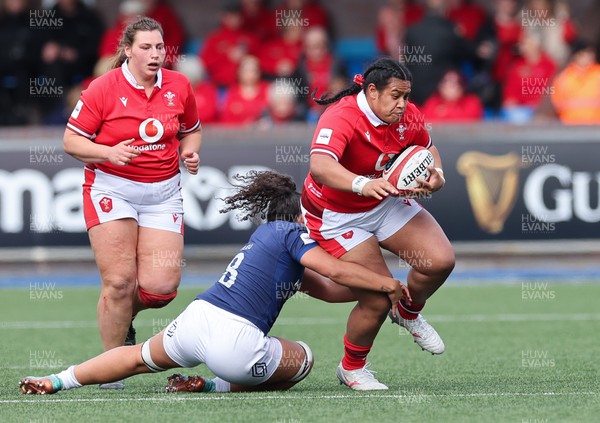 210424 - Wales v France, Guinness Women’s 6 Nations - Sisilia Tuipulotu of Wales charges forward