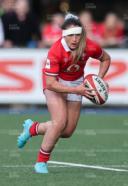210424 - Wales v France, Guinness Women’s 6 Nations - Kayleigh Powell of Wales
