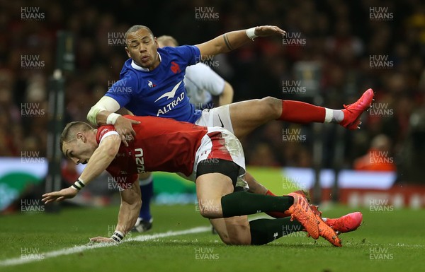 220220 - Wales v France - Guinness 6 Nations - Gael Fickou of France collides with George North of Wales