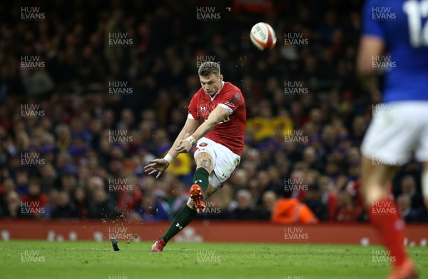 220220 - Wales v France - Guinness 6 Nations - Dan Biggar of Wales kicks a penalty