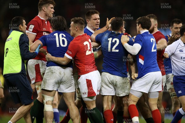 220220 - Wales v France - Guinness 6 Nations - Trouble breaks out between the teams at full time