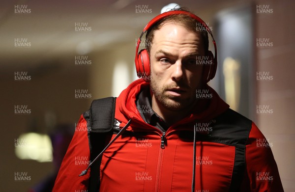 220220 - Wales v France - Guinness 6 Nations - Alun Wyn Jones of Wales walks into the stadium