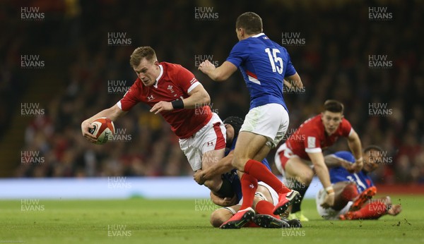220220 - Wales v France, Guinness Six Nations Championship 2020 - Nick Tompkins of Wales  is tackled by Francois Cros of France