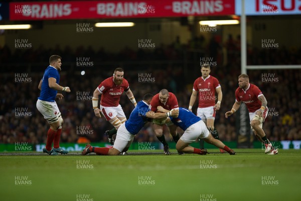 220220 - Wales v France, Guinness Six Nations Championship 2020 - Ken Owens of Wales is tackled