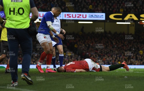 220220 - Wales v France - Guinness Six Nations - George North of Wales goes down with an injury