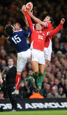 26.02.10 - Wales v France - RBS Six Nations 2010 - Clement Poitrenaud of France competes with James Hook and Jamie Roberts of Wales for high ball. 