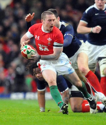 26.02.10 - Six Nations Rugby, Wales v France Wales' Richard Rees  breaks 