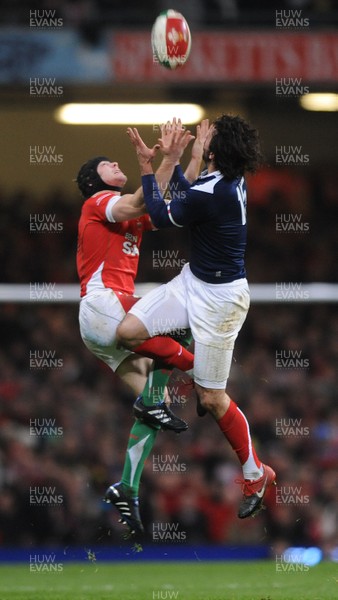 26.02.10 - Wales v France - RBS Six Nations 2010 - Leigh Halfpenny of Wales and Clement Poitrenaud of France compete for high ball. 