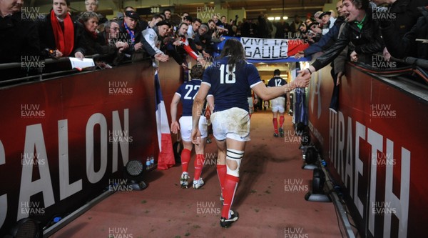 26.02.10 - Wales v France - RBS Six Nations 2010 - French players celebrate win with fans as the walk up the tunnel. 
