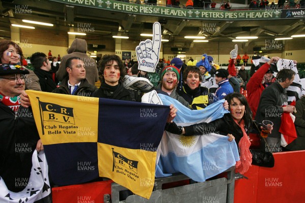 26.02.10 Wales v France... Even Argentinian rugby fans made it to the game. 