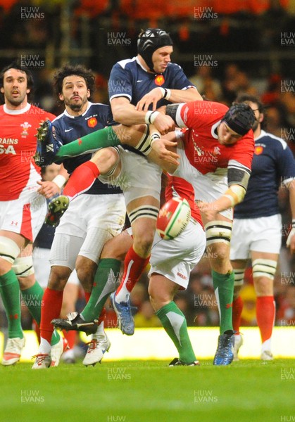 26.02.10 - Six Nations Rugby, Wales v France France's Julien Bonnaire  and Wales' Ryan Jones     compete 