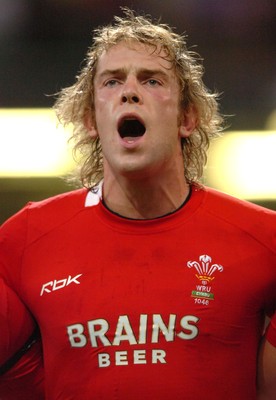 26.08.07 - Wales v France - Invesco Perpetual 2007 Summer Series - Wales' Alun Wyn Jones 
