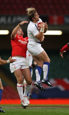 26.08.07 - Wales v France -  France's Cedric Heymans wins the ball from Wales' Jamie Robinson 