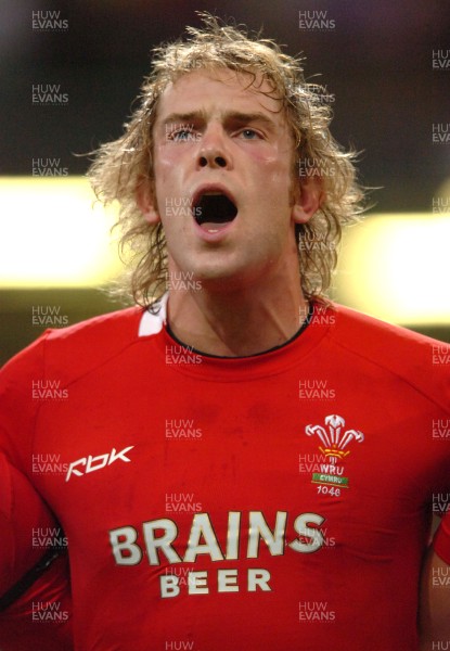 26.08.07 - Wales v France - Invesco Perpetual 2007 Summer Series - Wales' Alun Wyn Jones 