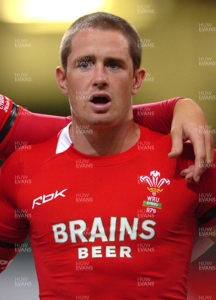 26.08.07 - Wales v France - Invesco Perpetual 2007 Summer Series - Wales' Shane Williams 