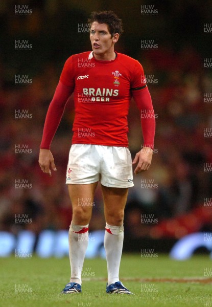 26.08.07 - Wales v France - Invesco Perpetual 2007 Summer Series - Wales' James Hook 