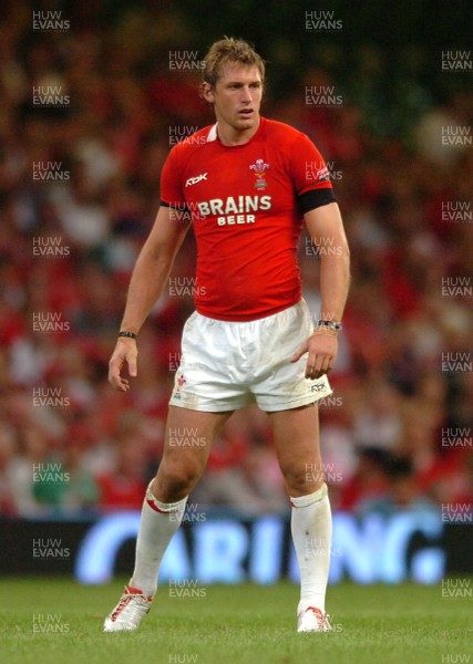 26.08.07 - Wales v France - Invesco Perpetual 2007 Summer Series - Wales' Jamie Robinson 