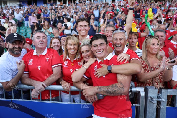 071023 - Wales v Georgia - Rugby World Cup, France 2023 - Pool C - Louis Rees-Zammit of Wales with family
