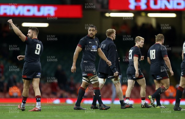 181117 - Wales v Georgia - Under Armour Series 2017 - Taulupe Faletau of Wales thanks fans at full time