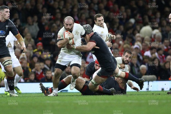 181117 Wales v Georgia - Under Armour 2017 Series -  Jaba Bregvadze of Georgia is tackled by Dan Lydiate of Wales