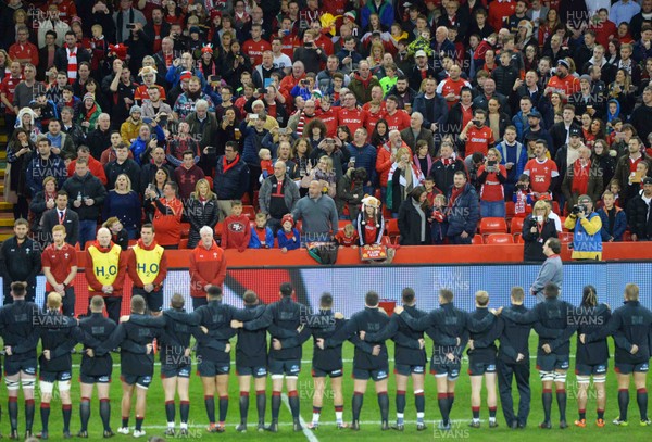 111117 Wales v Georgia - Wales fans sing the anthem