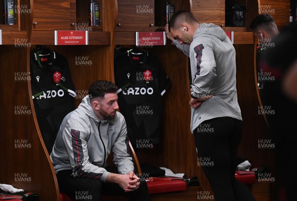 191122 - Wales v Georgia - Autumn Nations Series - Alex Cuthbert and George North of Wales in the dressing room ahead of kick off