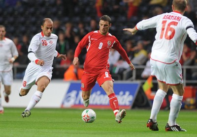 20.08.08 - International Football Friendly Wales v Georgia Wales' Jason Koumas is chased by Georgia's Zurab Khizanishvili 
