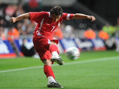 20.08.08 - International Football Friendly Wales v Georgia Wales' Simon Davies 