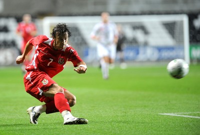 20.08.08 - International Football Friendly Wales v Georgia Wales' Simon Davies 