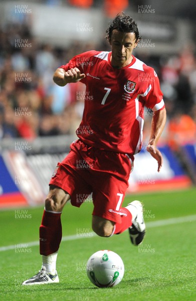 20.08.08 - International Football Friendly Wales v Georgia Wales' Simon Davies 