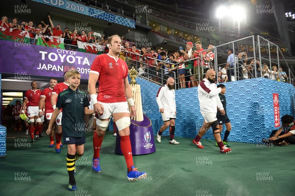 230919 - Wales v Georgia - Rugby World Cup 2019 - Pool D - Alun Wyn Jones of Wales leads the team out with mascot