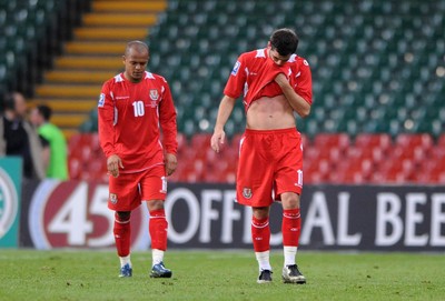 01.04.09 - Wales v Germany - 2010 FIFA World Cup Qualifying Group 4 - Wales' Rob Earnshaw and Joe Ledley look dejected at the end of the game. 