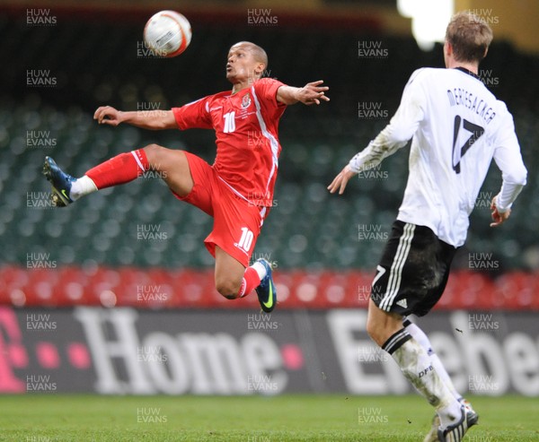01.04.09 - Wales v Germany - 2010 FIFA World Cup Qualifying Group 4 - Wales' Rob Earnshaw tries to control the ball. 