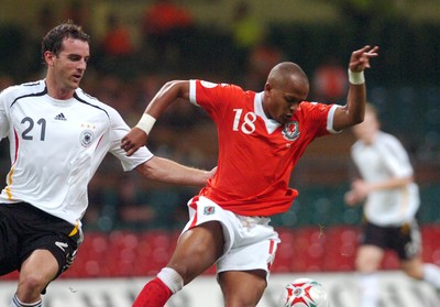 08.09.07 - Euro 2008 Qualifying, Group D Wales v Gemany Wales' Rob Earnshaw is challenged by Germany's Christoph Metzelder 