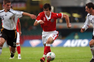08.09.07 - Euro 2008 Qualifying, Group D Wales v Gemany Wales' Gareth Bale tries to get through 